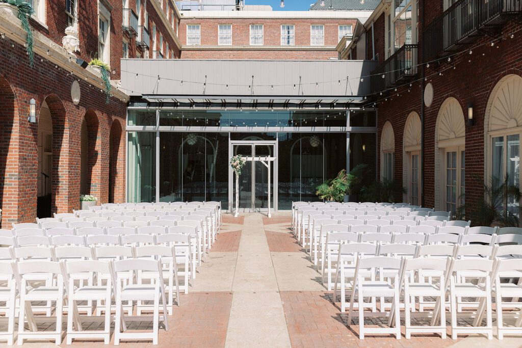 Magnolia Hotel Omaha courtyard wedding